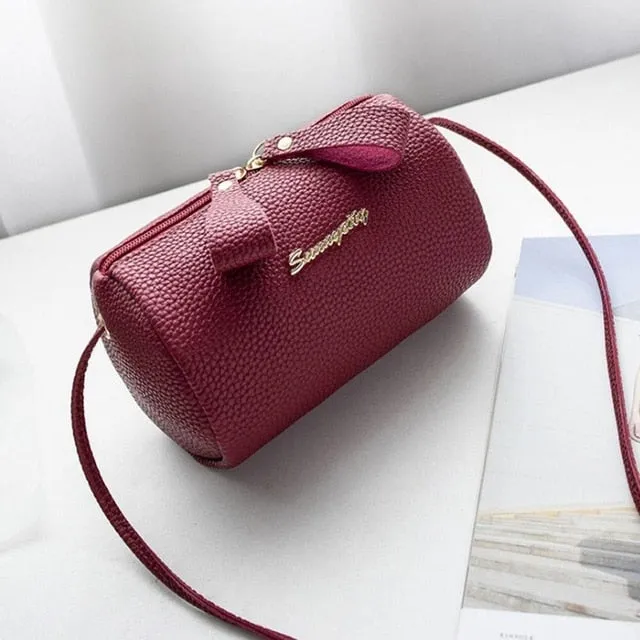 Decent Round Messenger Bag