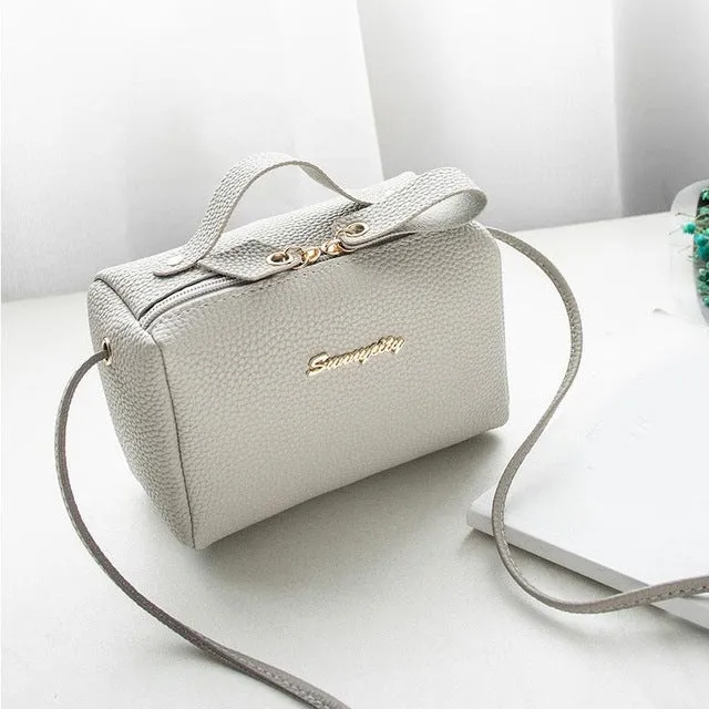 Decent Round Messenger Bag