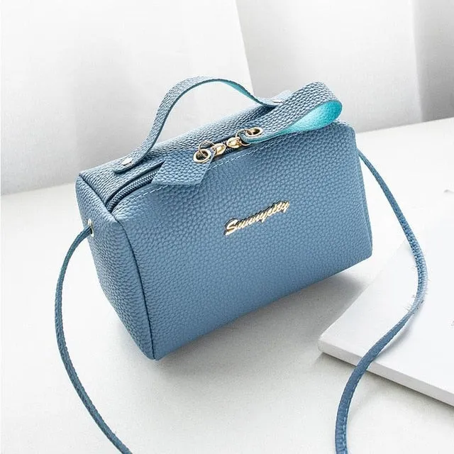 Decent Round Messenger Bag