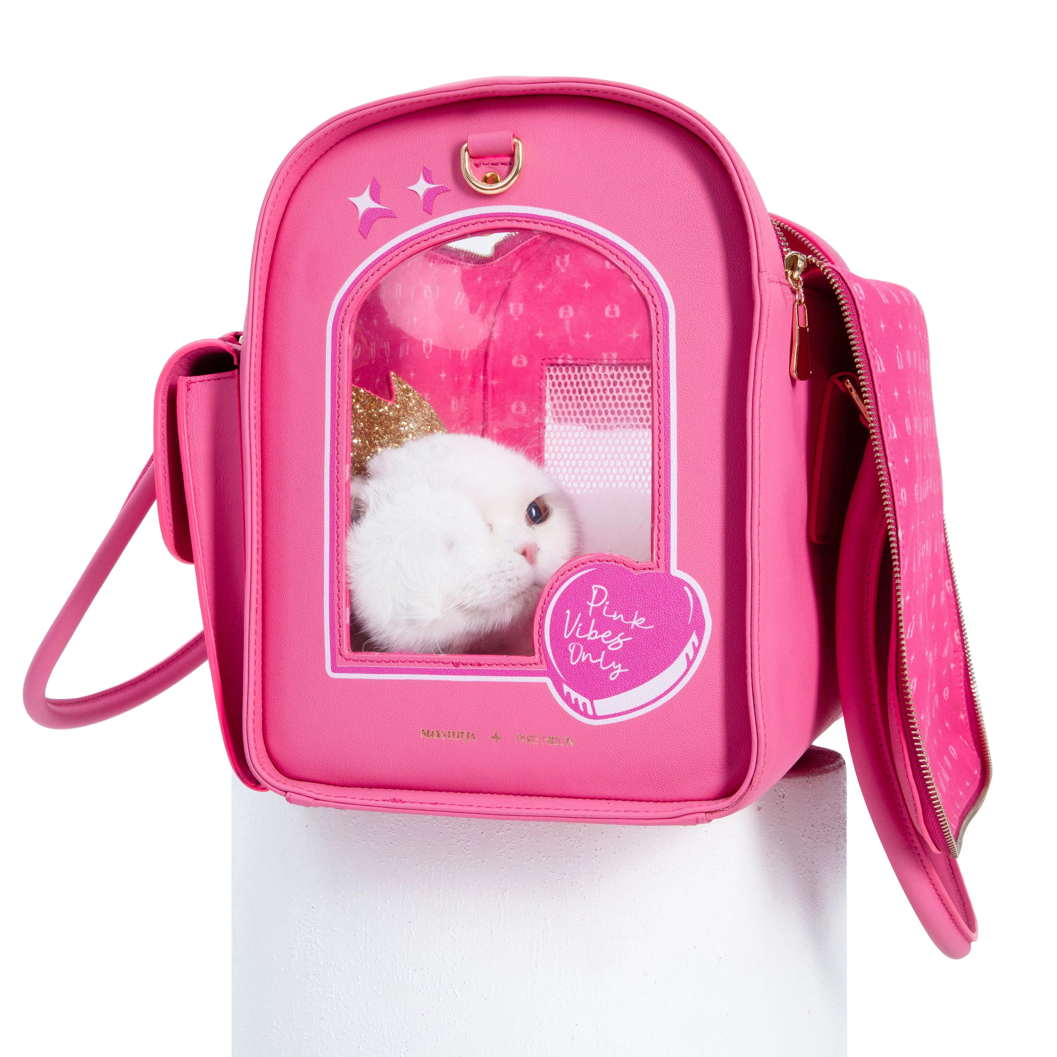 Loves It Cat Carrier by Moshiqa