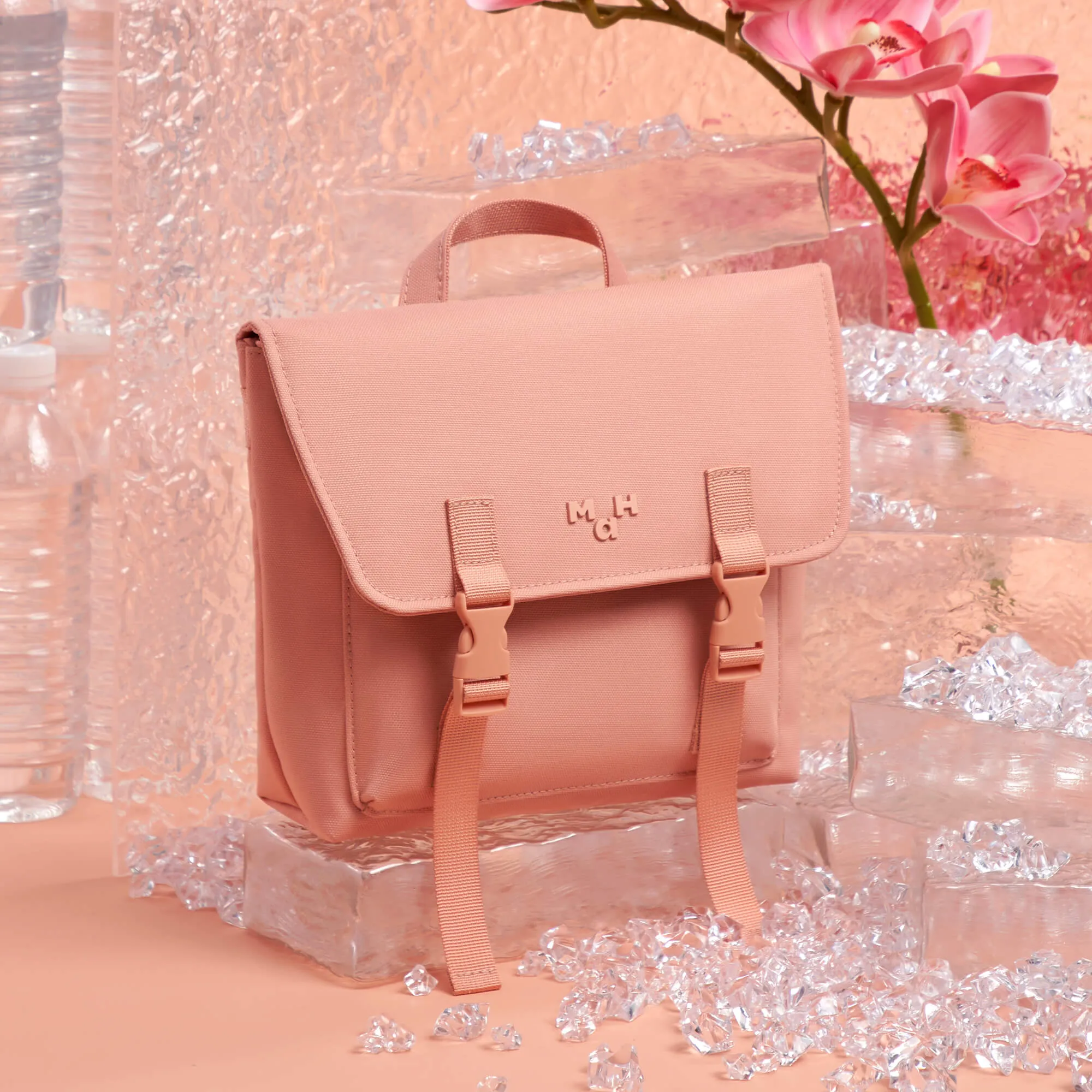 Oli Crossbody Backpack | Glacier Pink | 3L