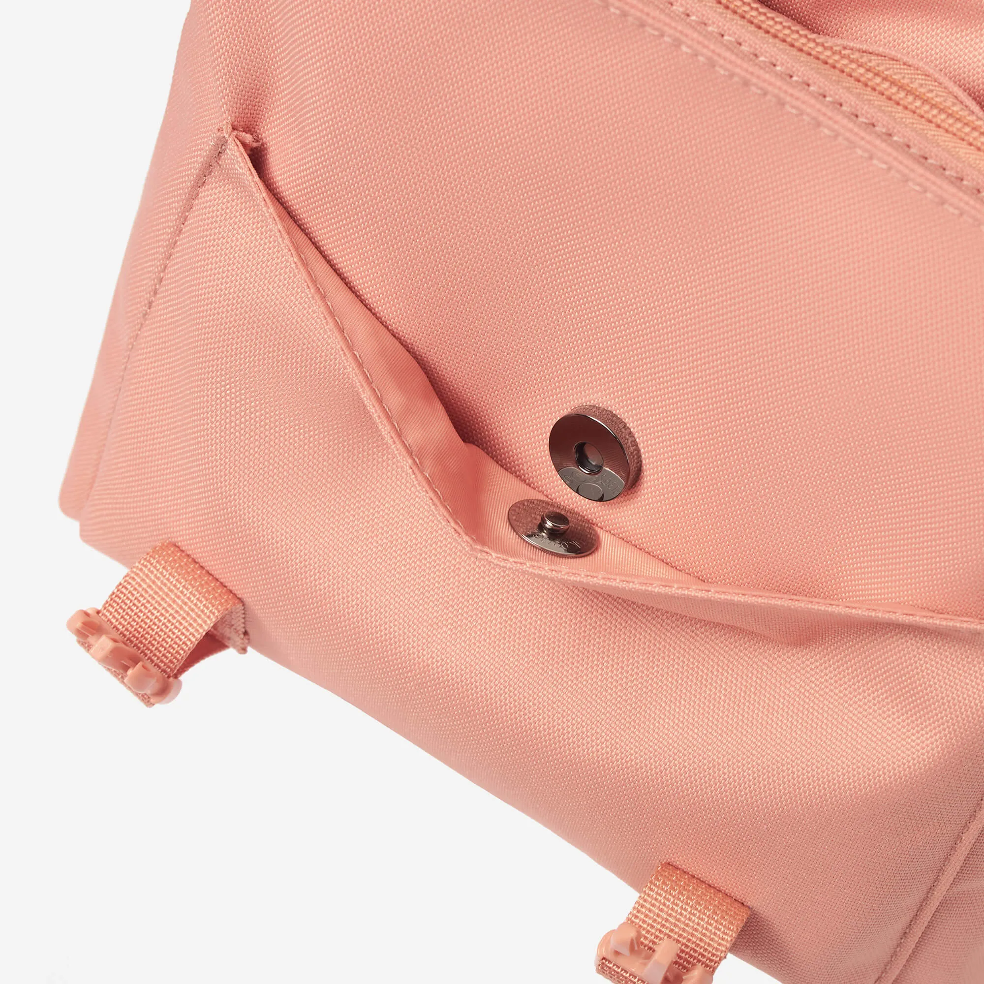 Oli Crossbody Backpack | Glacier Pink | 3L