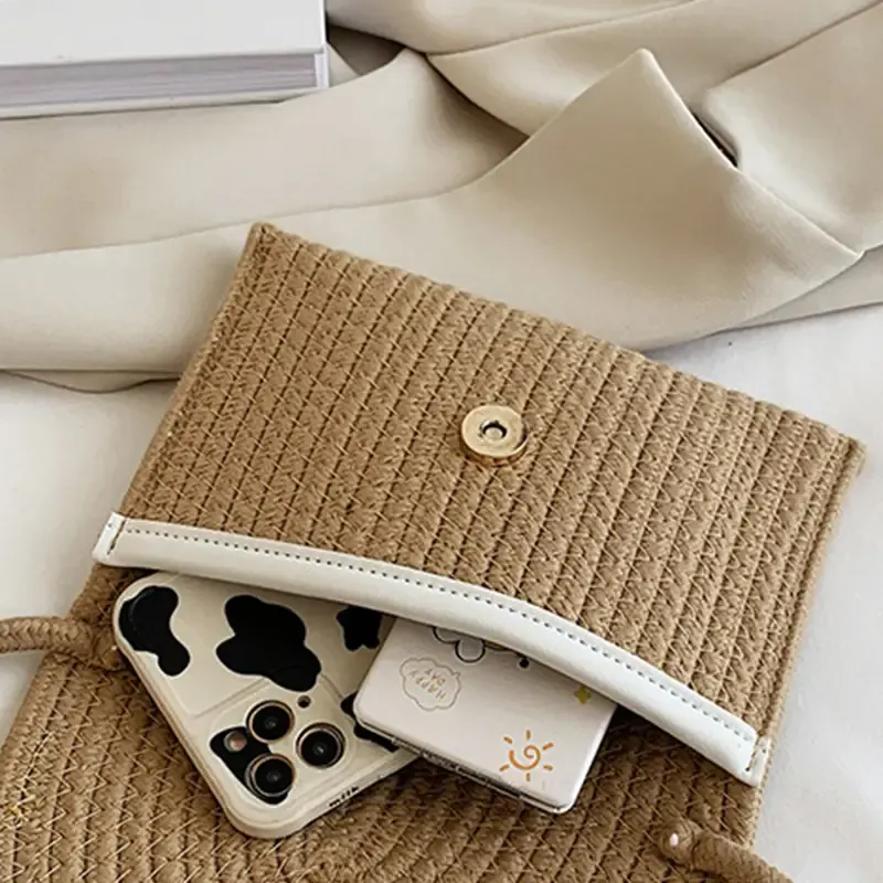 Paziye Smiley Knitted Crossbody Bag