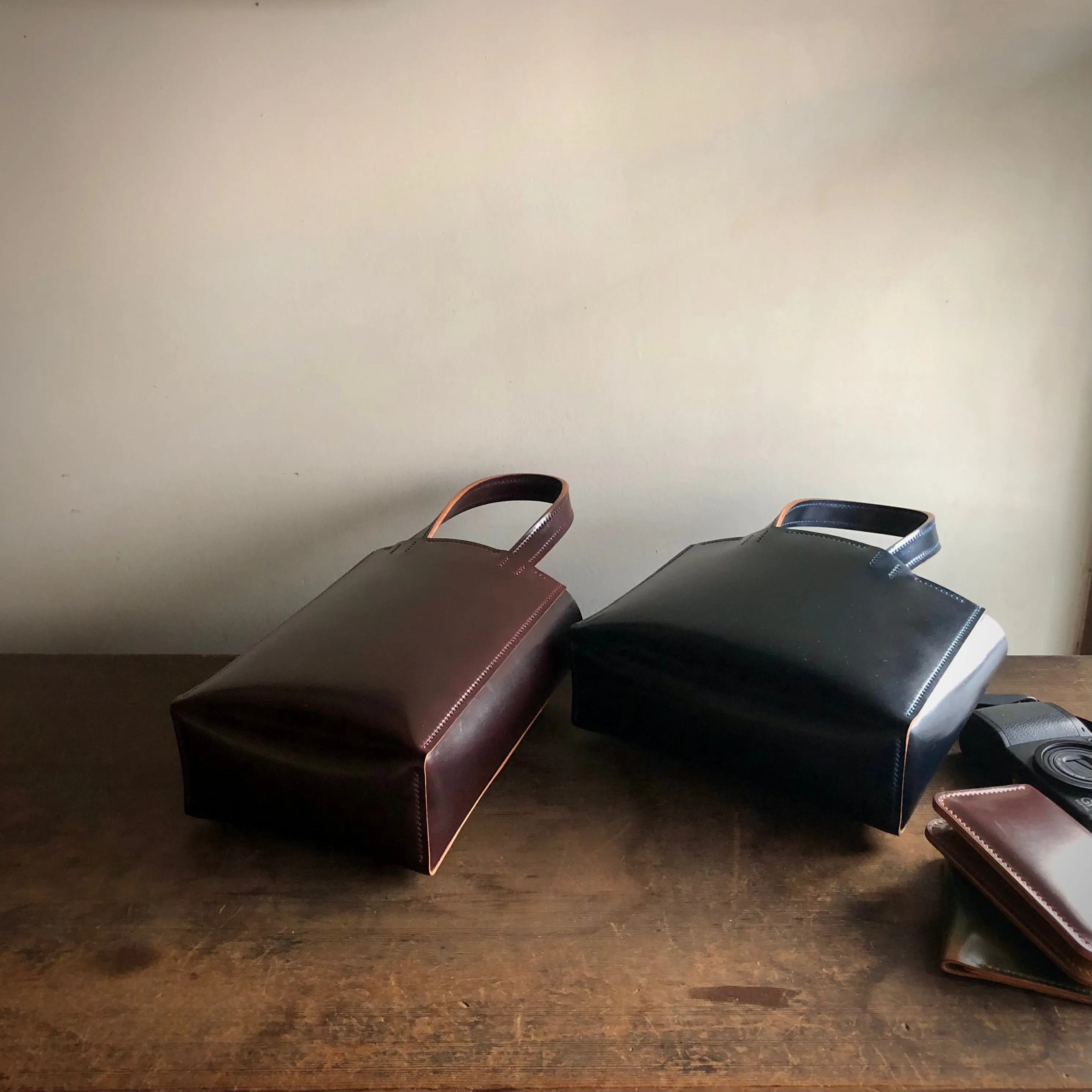 Shell Bag / Mini Tote (Horizontal)【Horween】シェルコードバンのミニトートバッグ(よこ型)