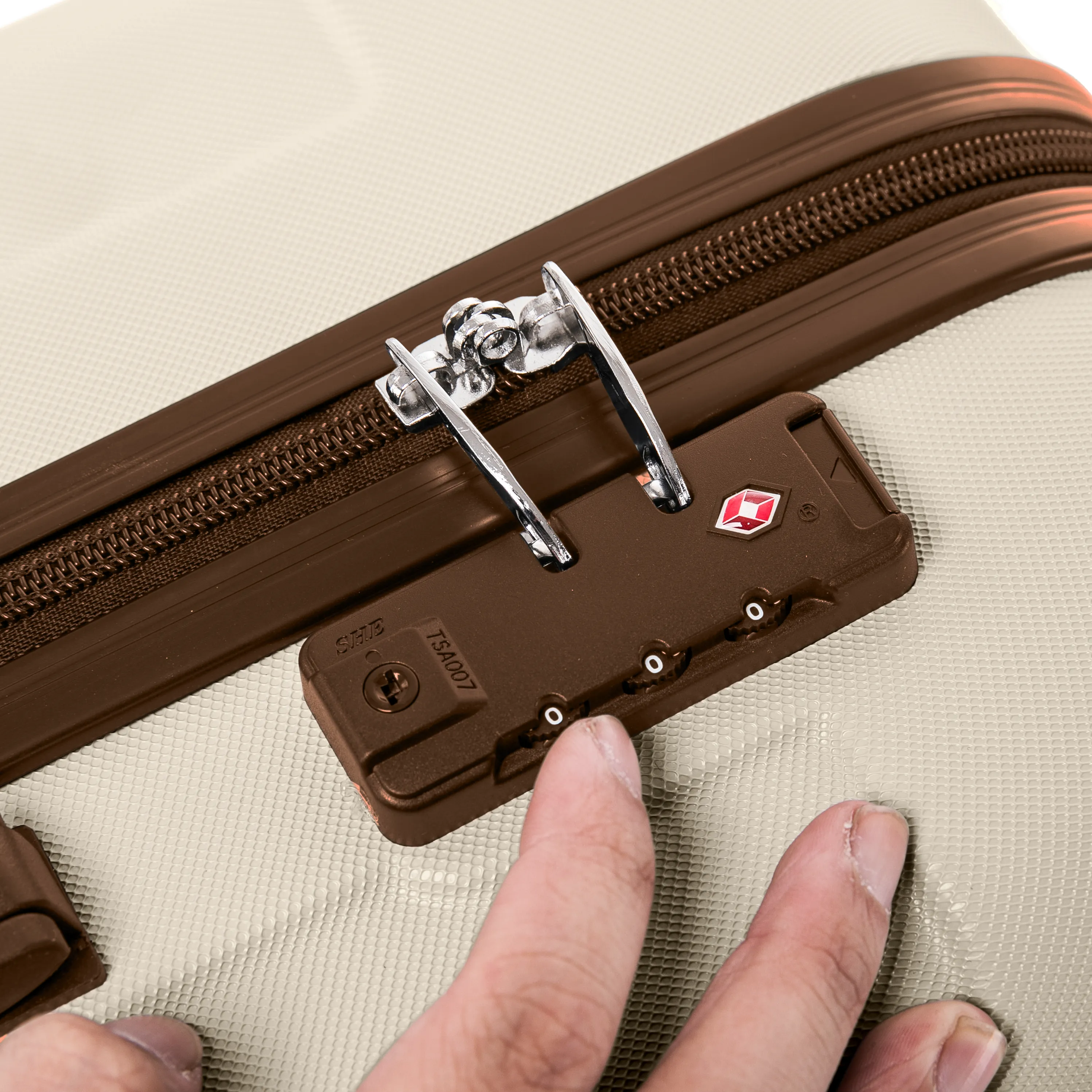Skywander 20" Cabin Suitcase in Cream & Brown